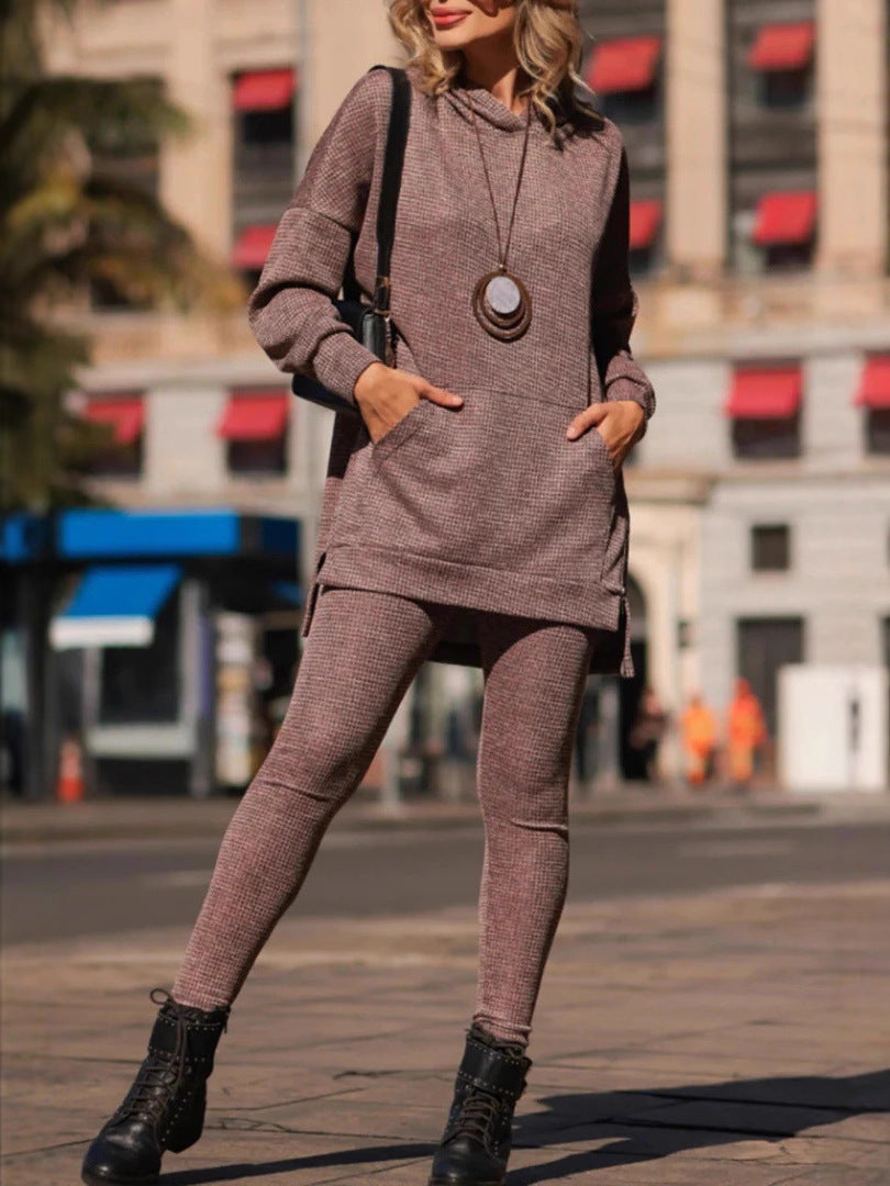 Ladies' stylish sportswear set with hooded top and casual pants (two-piece set)