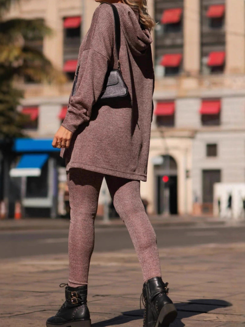 Ladies' stylish sportswear set with hooded top and casual pants (two-piece set)