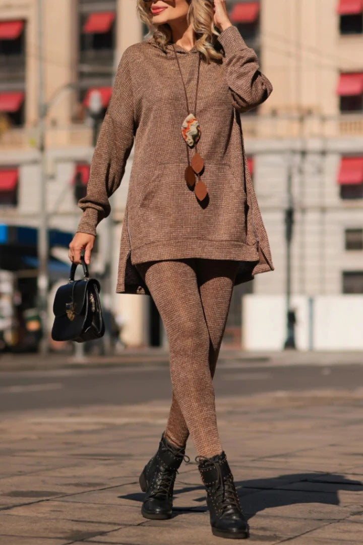 Ladies' stylish sportswear set with hooded top and casual pants (two-piece set)