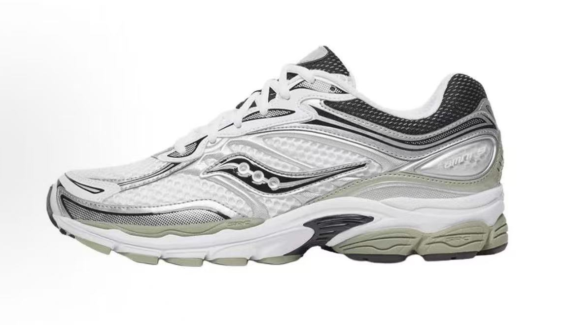Omni 9 Navy Comfort Sneakers